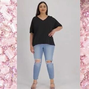 GIRL WITH CURVES V Neck Knit Boyfriend Tee A496255